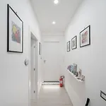 Apartment Time *